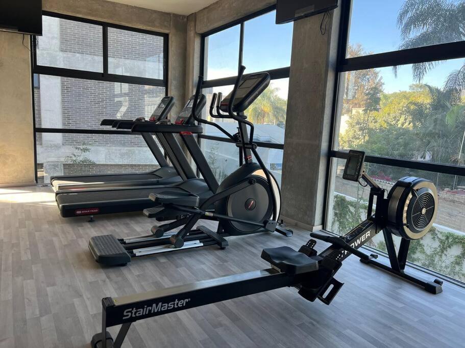 Depa Boho Al Sur Pet Friendly Piscina Gym Sala De Cine Guadalajara Exterior foto
